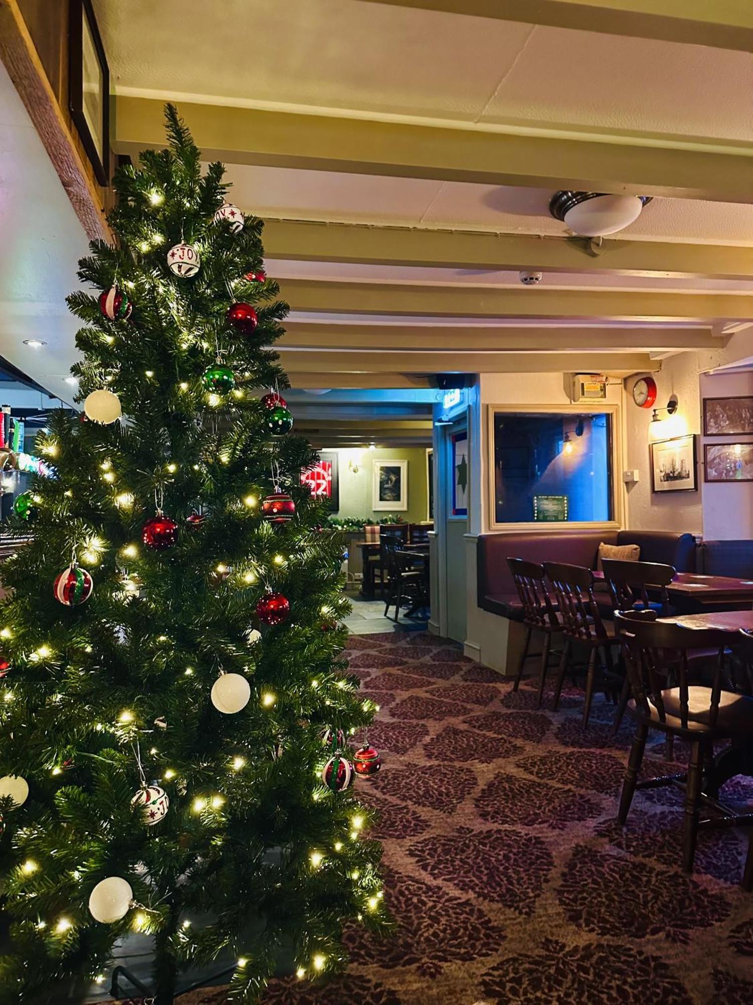 The Star Inn Хейл Екстериор снимка